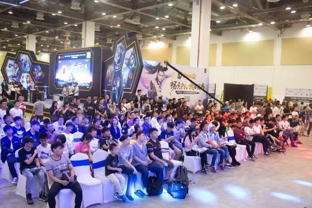 首届全国青 首届全国青