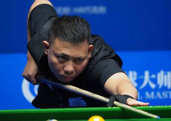 来自各国的 来自各国的